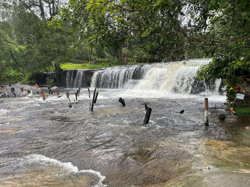Banteay Srei, Kulen Waterfall & Beng Mealea Small-Group Tour - Beng Mealea: Jungle Temple Adventure Without the Polished Feel