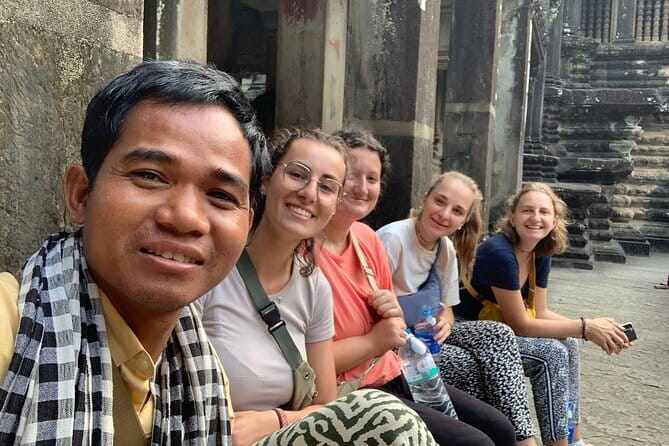 Banteay Srei Temple and Kompong Phluk Village Private Tour - Should You Book Banteay Srei and Kompong Phluk Private Tour?