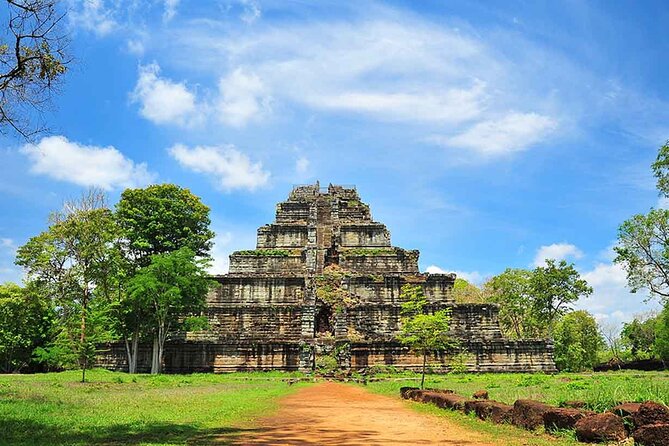 Beng Melea & Koh Ker Temples Small-Group Tour - Comfort on the road: air-conditioning, shared rides, and water
