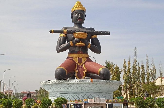 Best Taxi Siem Reap to Battambang - English Speaking Driver - Included extras: cold towel, cold water, and insurance coverage