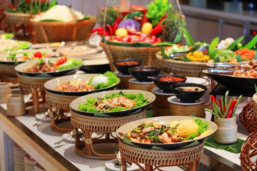 Buffet Dinner Apsara Show with hotel transfers - Who This Experience Suits Best in Siem Reap