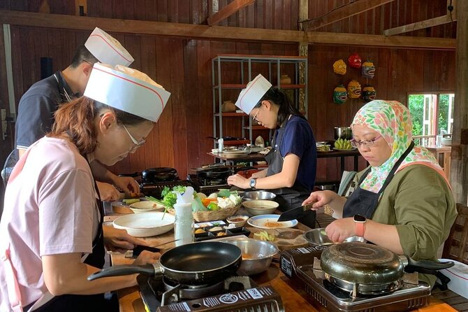 City Tour & Cooking Class - A tight mix of temples, markets, and Khmer cooking