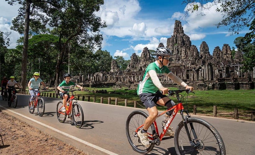 Cycle Angkor Backroad Bike Tour / E-Bike or Tuk Tuk - Why cycling through Angkor feels different than a tuk-tuk