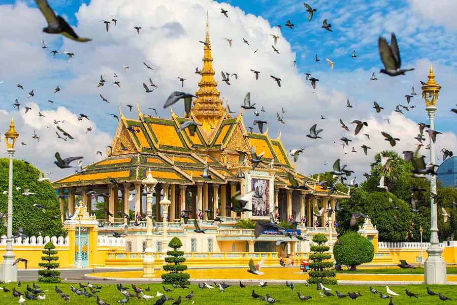 Day trip from Sihanoukville to Phnom Penh for Cruise Ship - Price and value: what $123 includes for a long cross-city day