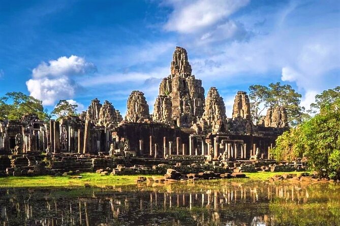 Discover Cambodia 8 Days from Siem Reap to Koh Trong -Phnom Penh - Day 4: Siem Reap to Kratie via Kampong Thom, rubber plantations, and the Mekong crossing