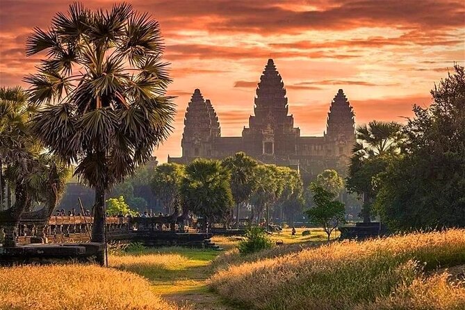 Discover Cambodia 8 Days from Siem Reap to Koh Trong -Phnom Penh - Day 7: Phnom Penh Royal Palace to Tuol Sleng and Choeung Ek