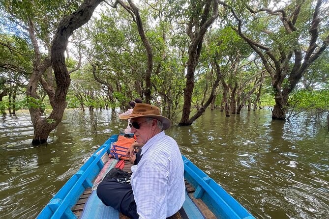 Experience Tranquility: Kampong Phluk Floating Villages Tours - Back on Dry Land: Pepper Farm and a Buddhist Temple Visit
