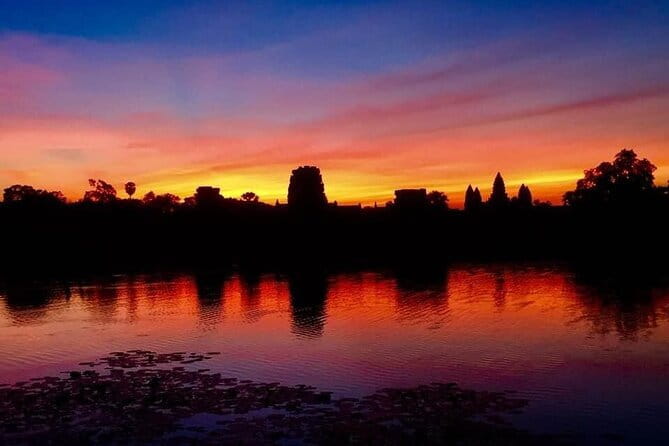 Explore Angkor Sunrise Spectacle a Full Day Temples Tour - Getting to Angkor Wat at 4:30am: the sunrise payoff