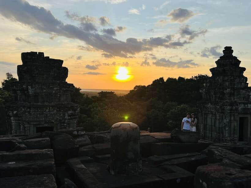 Explore Angkor Wat by Bike and Sunset - Why riding Angkor Wat by bike beats just hopping around