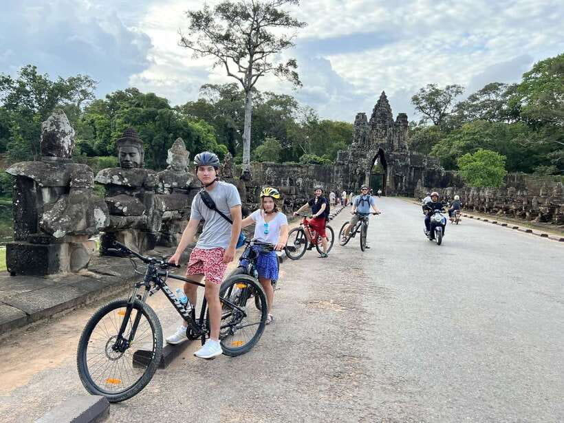 Explore Angkor Wat by Bike and Sunset - Tour pace and timing: from 9:00 pickup to 6:30 return