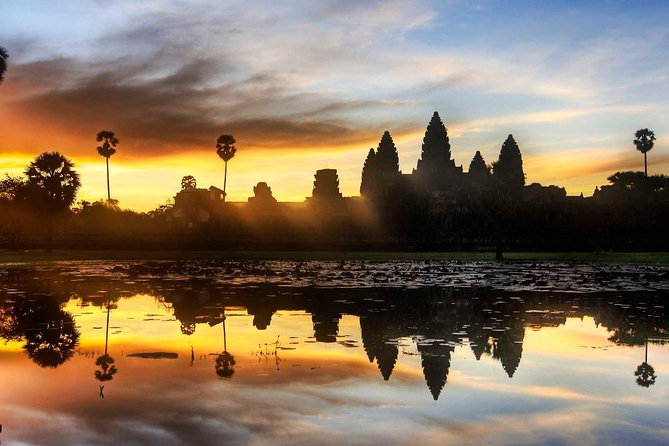 Explore Angkor Wat Temple , Bayon Temple and Jungle Temple Ta-Prohm - What’s included: guide, car, bottled water, and the stuff that saves time