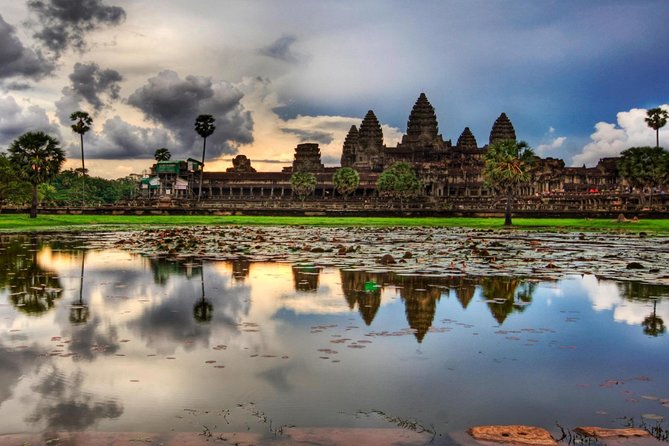Explore Angkor Wat Temple , Bayon Temple and Jungle Temple Ta-Prohm - Who should book this private Angkor Wat day?