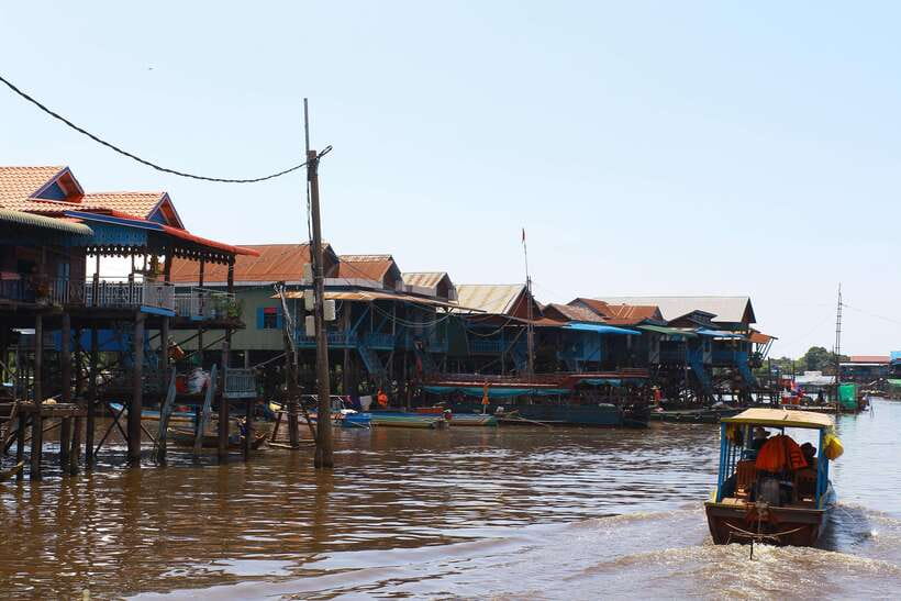Exploring the Enchanting Kampong Phluk Floating Village - Tonlé Sap: The Extra Hour of Guided Sightseeing