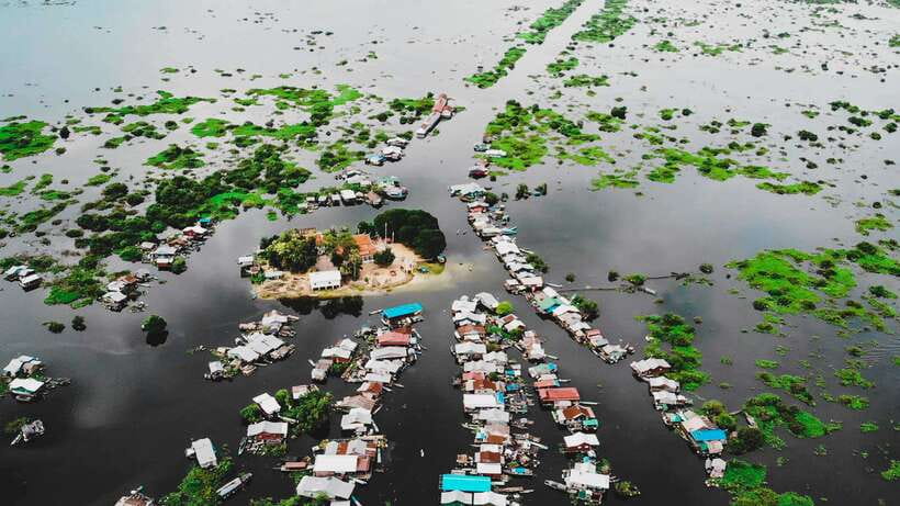 Floating Village and Tonlé Sap Sunset Tour - Snacks, Drinks, and the Small Comforts That Make It Work