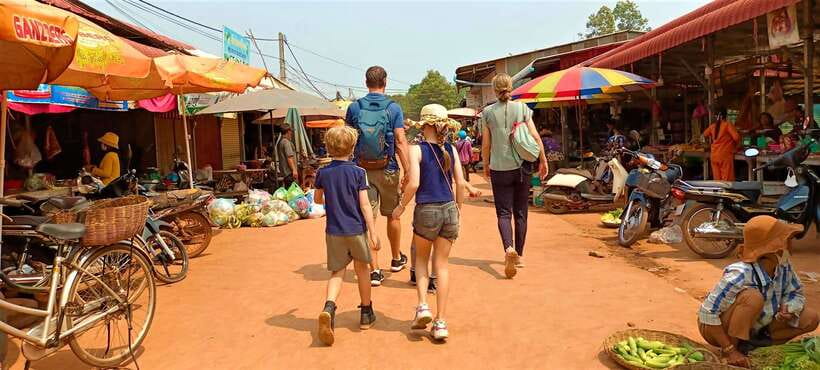Floating Village-Mangroves Forest Tonle Sap Lake Boat Tour - Mangrove Swamp Boat Tour: The Quiet Nature Segment