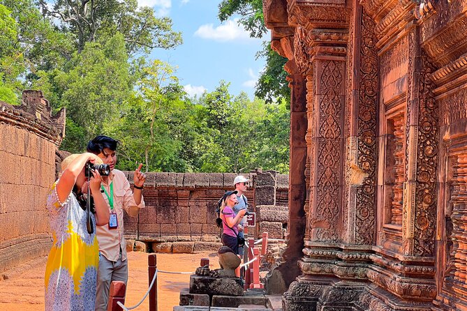 Full Day Banteay Srei Beng Mealea and Koh Ker Small Group Tour - Stop 3: Koh Ker and Prasat Thom, built for a distant kingdom