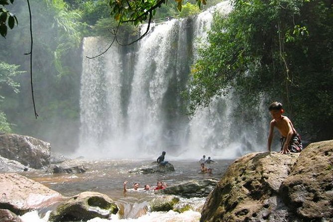 Full-Day Kulen Waterfall & 1000 Lingas Join-in Tour - Stop 2: River of 1000 Lingas at Anlong Pong Phkay