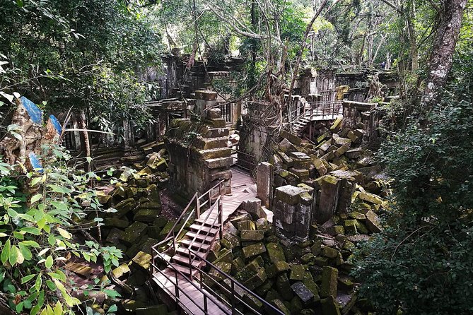 Full-Day Preah Vihear, Koh Ker and Beng Mealea Private Tour - Beng Mealea: lotus pond chaos and half-Hindu, half-Buddhist clues