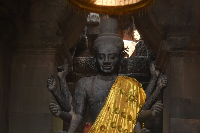 Full-Day Private Tour of Angkor Wat with Pick Up - Ta Prohm before the bus wave: trees, roots, and the Tomb Raider vibe