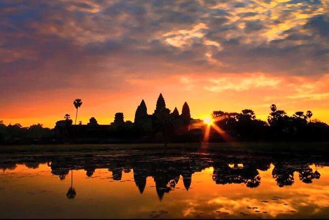 Full-day Private VIP Tour to Angkor Complex - Angkor Thom South Gate: starting with the ocean-of-milk carving