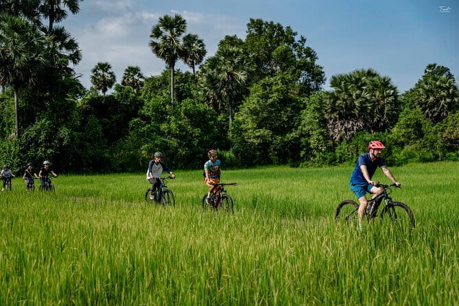 Full Day Tour Photography in Siem Reap - Bayon Temple: faces, symbolism, and quick timing