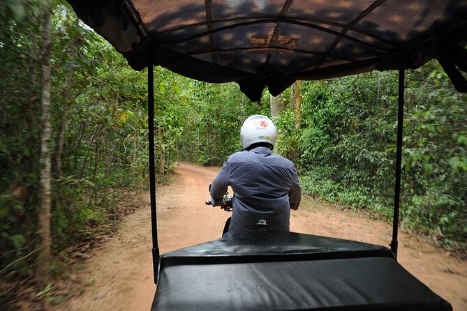 Guided Private Tuk Tuk Tour Angkor Wat and Small Circle and Five Extras - Srah Srang Lunch Break: A Temple-Reservoir Setting With Real Options