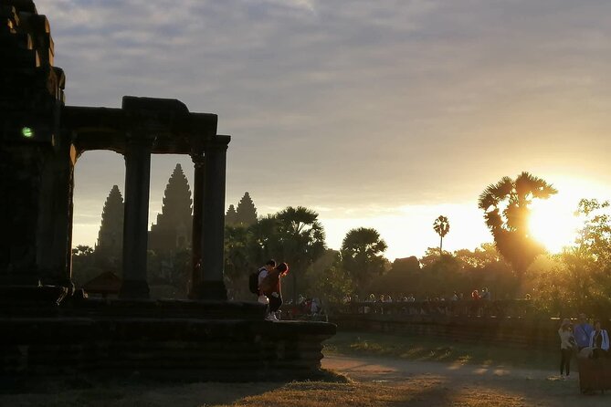 Half Day Angkor Wat Tour - Morning or Afternoon: Which Start Works Better?