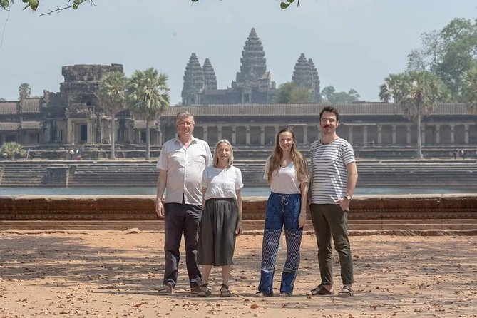 Half Day Angkor Wat Tour - Morning or Afternoon from Siem Reap - Angkor Wat: the causeway and the first big impression