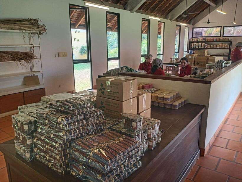 Half Day Trip: Silk Farm, Satcha, and Senteur d'Angkor Tour - Satcha Handicraft Center: Six Bamboo Workshops and Khmer-Inspired Design