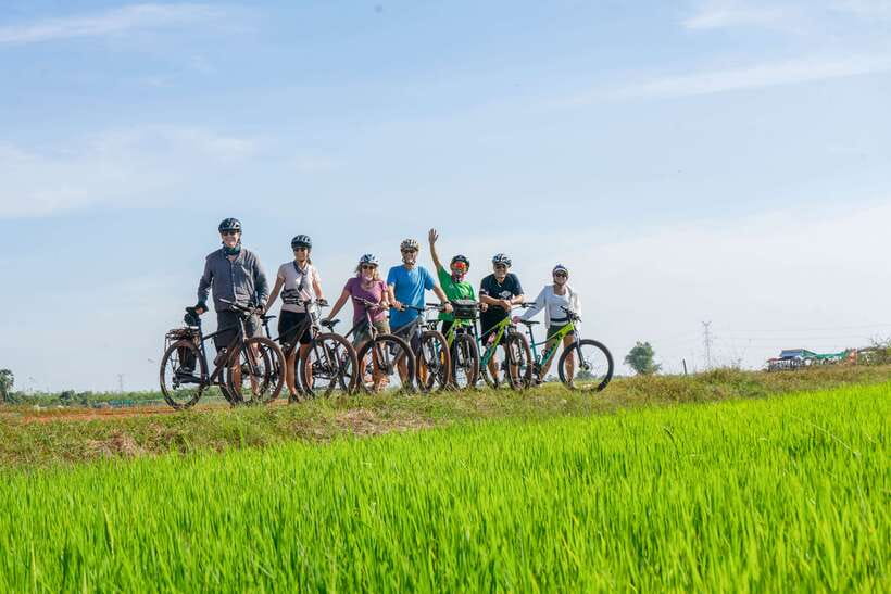 Kampong Phluk: Floating Village Sunset Bike Tour or E-Bike - Tonle Sap by Boat at Sunset: Schools, Market, Pagoda