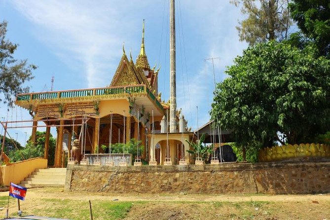 Kampong Phluk Floating Village & Sunset Lake Canoe Tour - Sunset on Tonle Sap: why the lake ride is the best finale