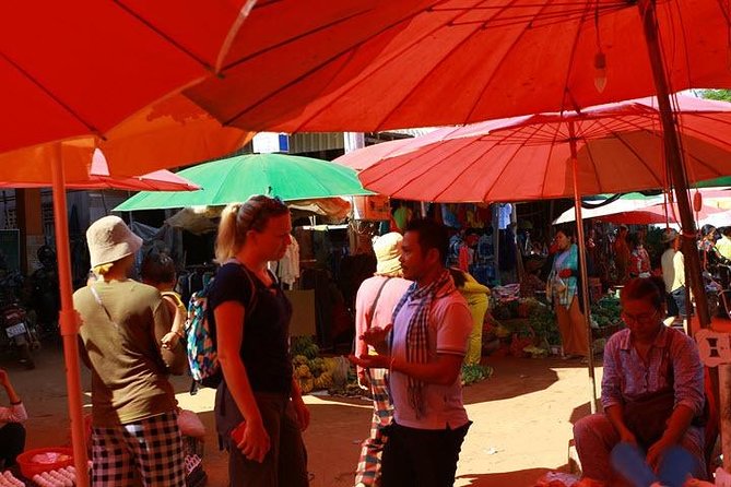 Kampong Phluk Floating Village & Sunset Lake Canoe Tour - Getting there from Siem Reap: pickup, AC comfort, and a small group
