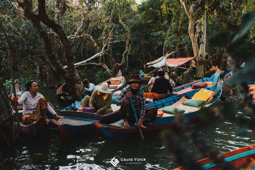 Kampong Phluk Floating Village Tour by Boat - Should you book Kampong Phluk? My practical take