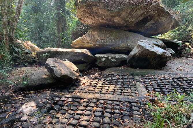 Kbal Spean, Banteay Srei, Beng Melea & Rolous temples Tour - Key highlights at a glance