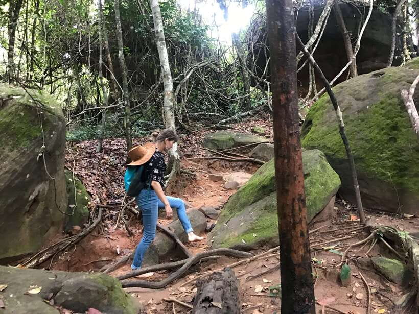 Kbal Spean Trekking Tour with Banteay Srei & Landmine Museum - Kbal Spean trekking: River of a Thousand Lingas in the wild