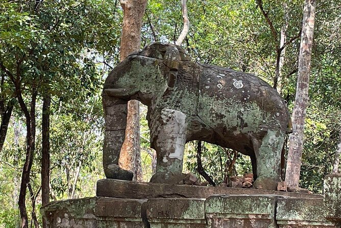 Koh Ker & Preah Vihear - Day 2: Preah Vihear’s Border-Mountain Setting