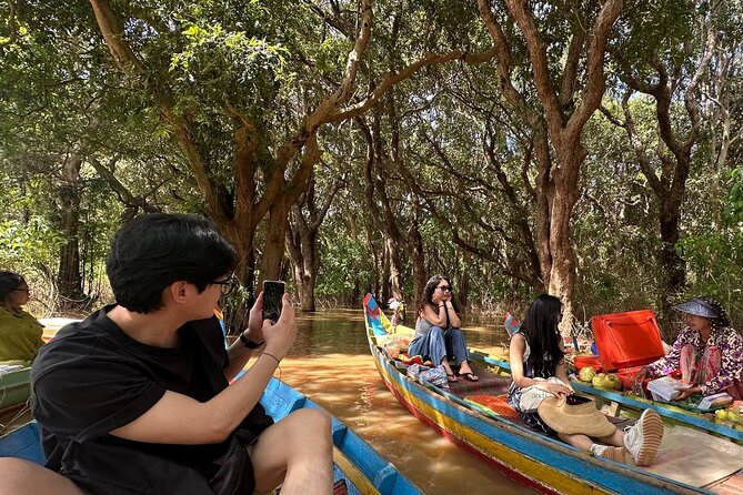 Kompong Phluk Floating village & Mangrove forest cruise - Mangrove forest cruise by canoe: the seasonal part you must check