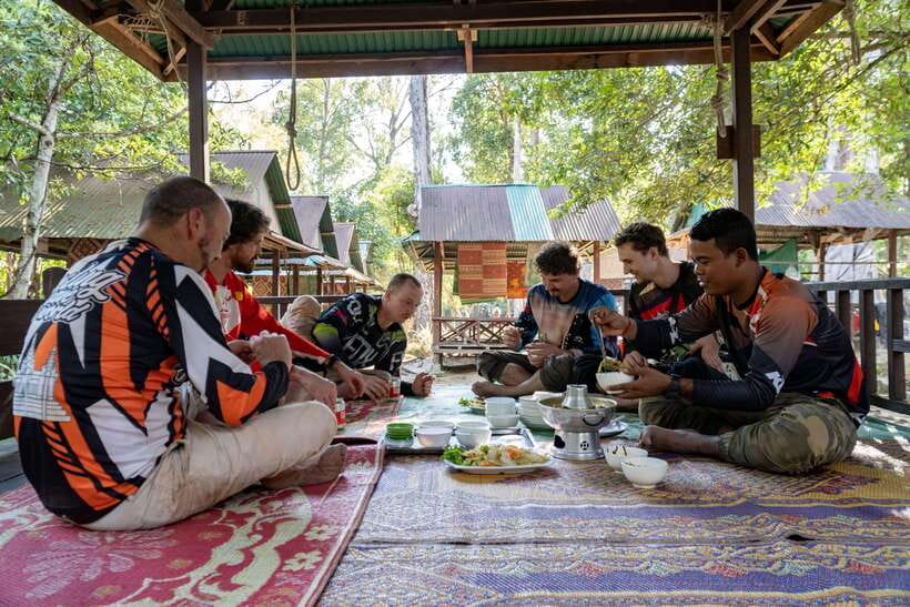 Krong Siem Reap: Kulen Mountain Trails Dirt Bike Adventure - Riding Into Kulen National Park: Off-Road Surfaces and Jungle Trails