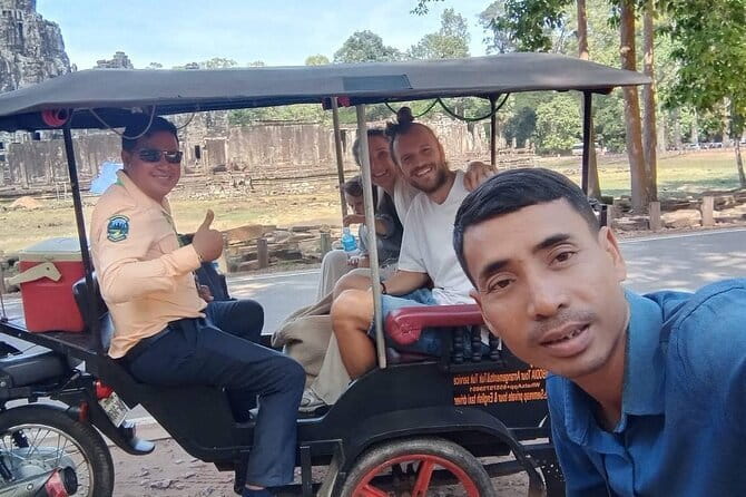 Kulen Mountain Beng Mealea and Tonle Sap Tour in Siem Reap - Kampong Phluk on Tonle Sap: Boat Time and Daily Life on Stilts
