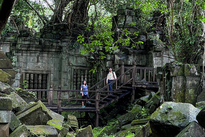 Kulen Mountain with Beng Mealea and Banteay Srei Full Day Tour - Preah Dak stop: everyday Cambodia before the temples