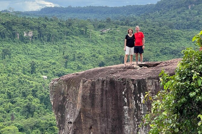 Kulen Waterfall Day Tour with Snacks Small-Group - Stop 4: Preah Dak and a food stop tied to nom ban chok