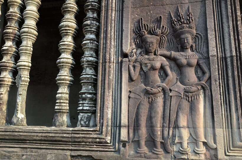 Luxury Private 2-Day Angkor Wat with English or German Guide - Language and guide quality: the difference is real