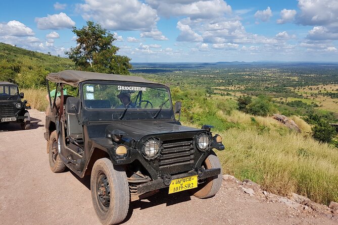 Magical Kulen Mountain by Cambodiajeep - Preah Ang Thom pagoda and the River of 1000 Lingas