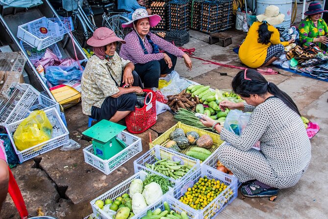 Morning Cooking Class and Market Tour in Siem Reap - Tuk tuk and private transport: smooth logistics that keep the day on track