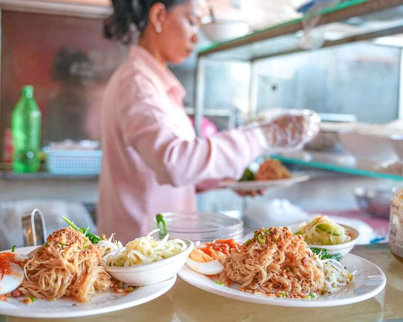 Old Siem Reap Sunset Food Tour by Tuk-Tuk - Timing, Group Size, and How to Make It Easy on Yourself