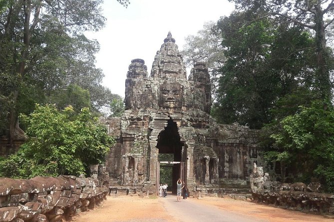 One day Angkor temple tour with private driver - Lunch Break: A Local Restaurant Stop (Not Included)