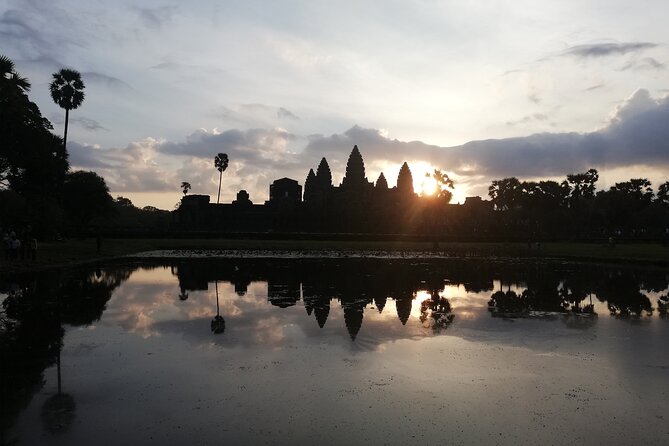 One Day Angkor World Heritage Tour - Bayon: the smiling faces of Jayavarman VII