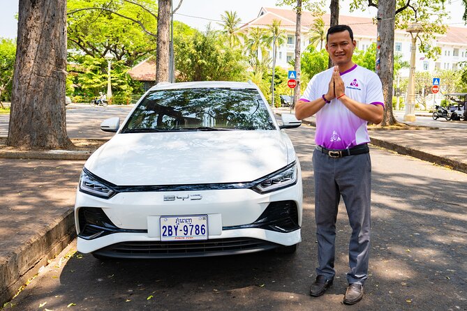 One Way Airport Transfer to or from Siem Reap City - Meet the driver: name signs, luggage help, and easy handoff