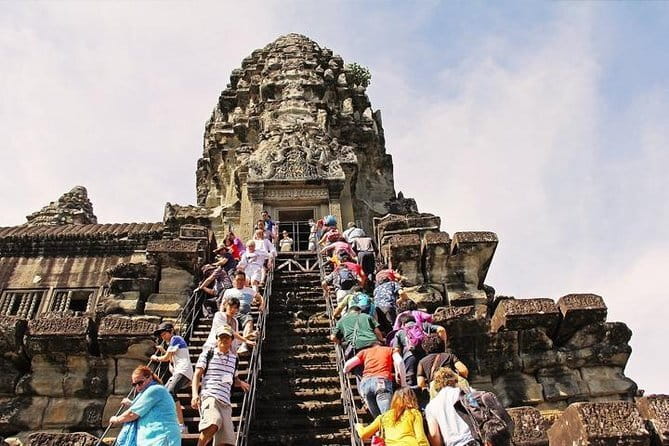 One Way Siem Reap Airport Pick Up or Airport Transfer - Price and Value for a Group of Up to 4