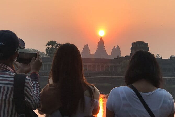One Way Siem Reap Airport Pick Up or Airport Transfer - What to Expect When the Driver Answers Questions